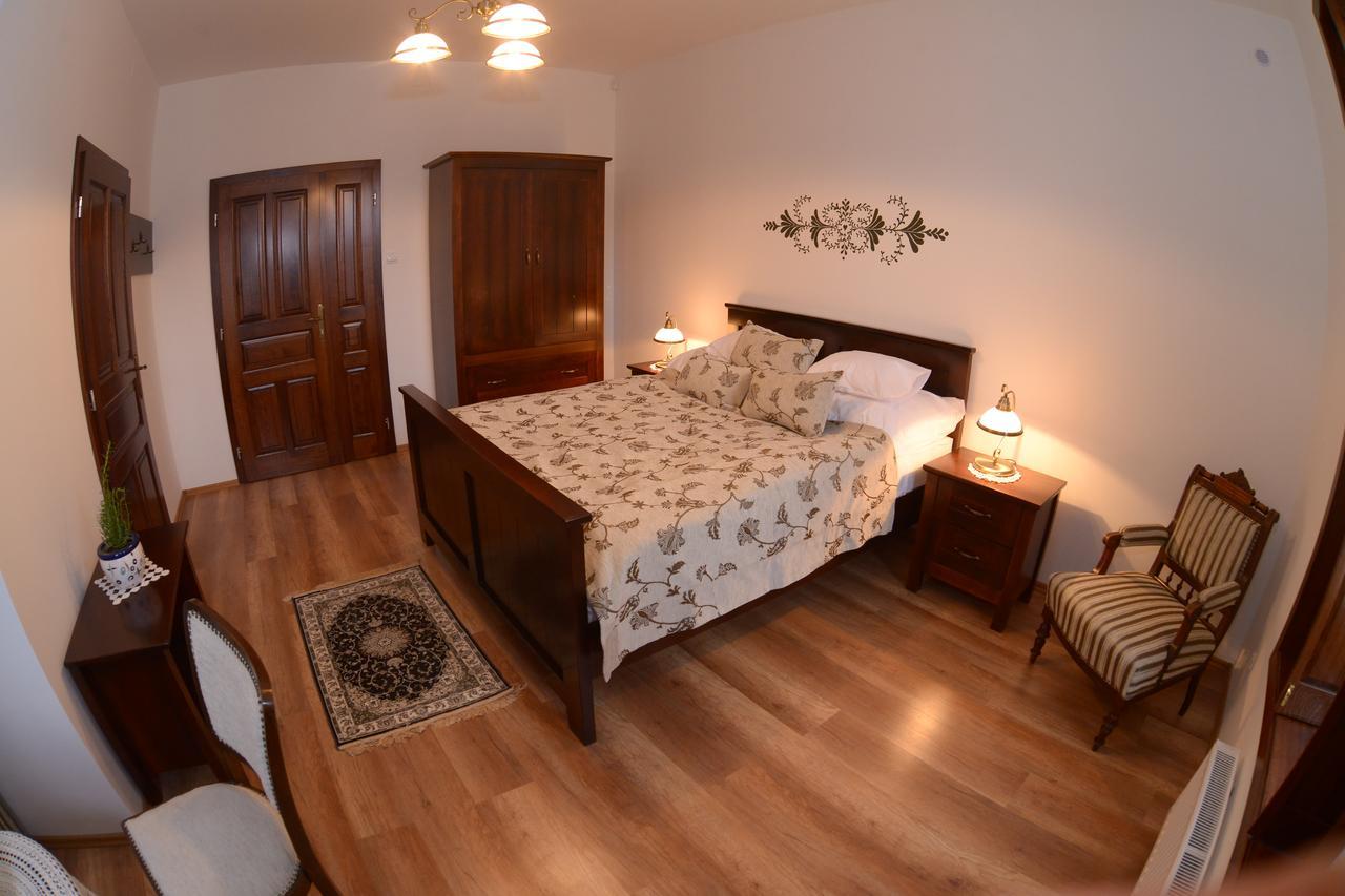 Levendula Porta és Pajtaszínház Hotel Orfű Exterior foto